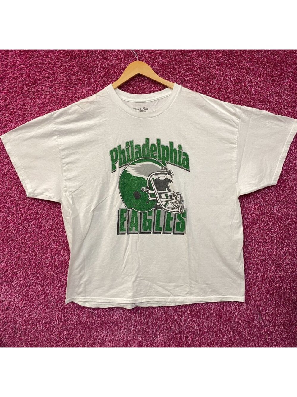 Junk Food Clothing Philadelphia Eagles Throwback Helmet Logo T-Shirt 2XL